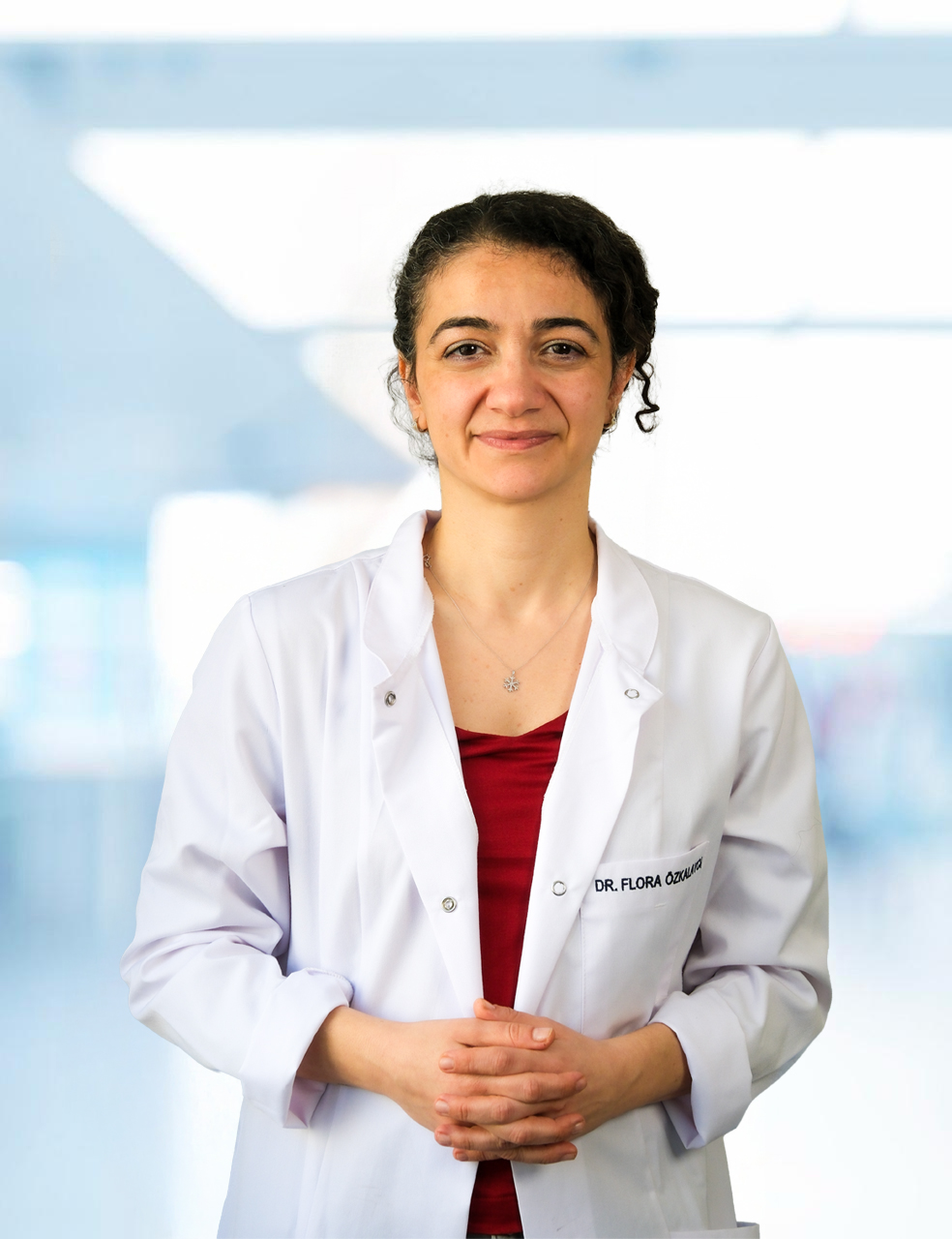 img-doctor-flora-ozkalayci-kacar
